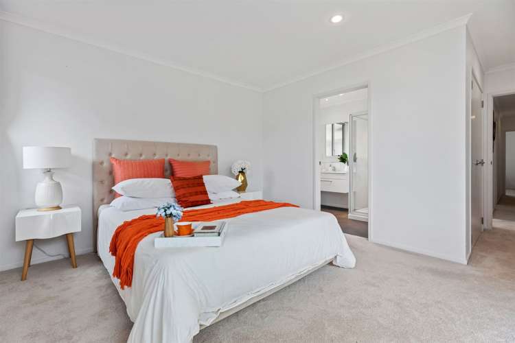 6 Barossa Way Brookfield_13