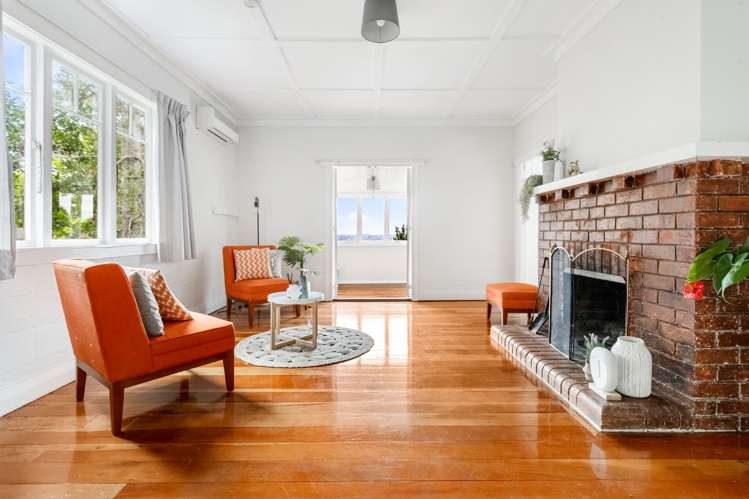 8 Park Road Titirangi_1