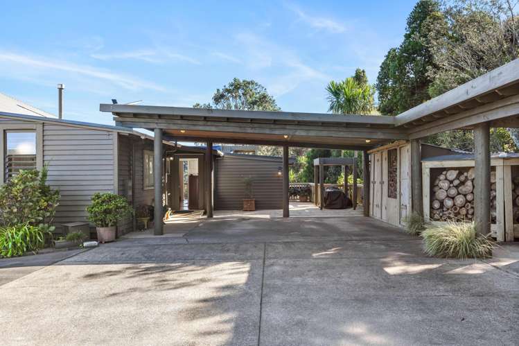 193 Valley Road Muriwai Beach_22
