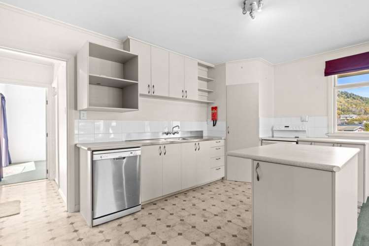 83 Hampden Street Picton_2