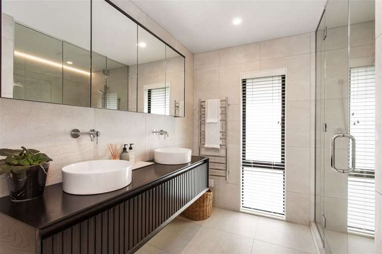 20 Wairarapa Terrace Merivale_9