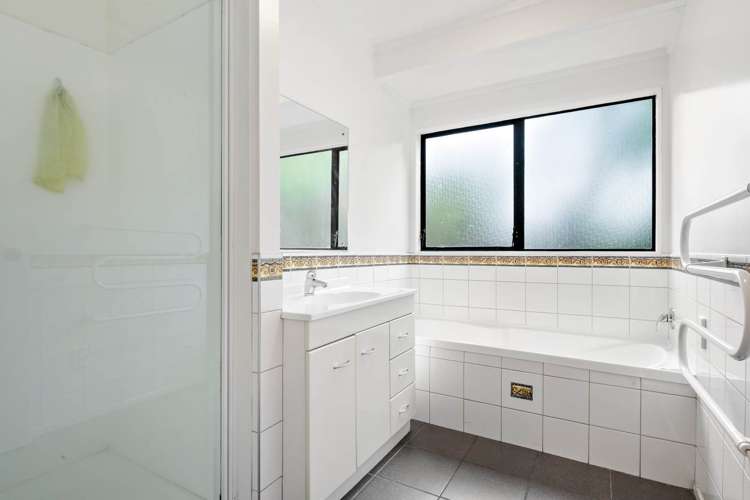 2/13 Kia Ora Road Beach Haven_7