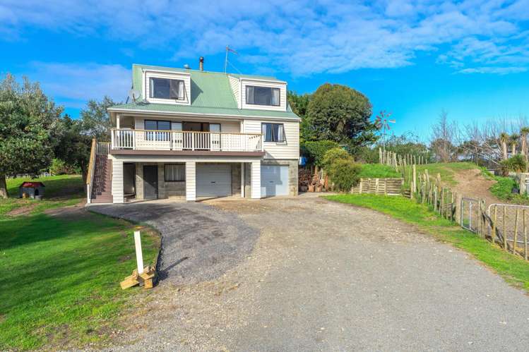 593 Waikawa Beach Road Waikawa Beach_30