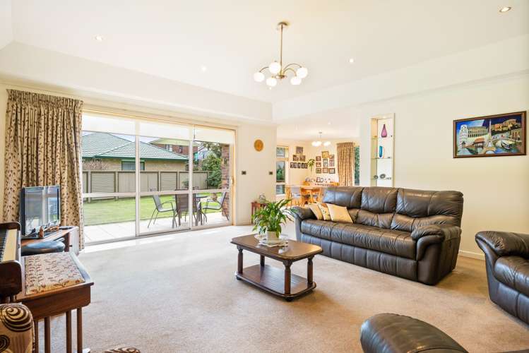 1136 Fergusson Drive Clouston Park_5