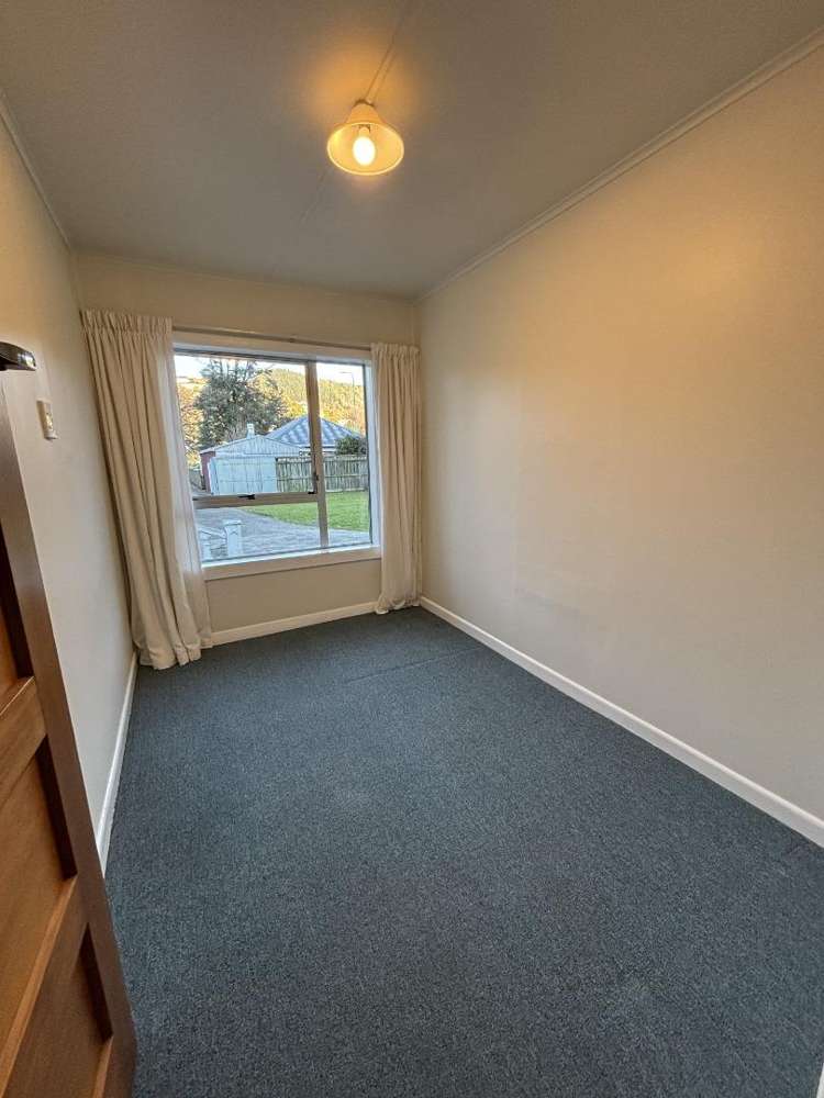 152 Saint Vincent Street Toi Toi_6