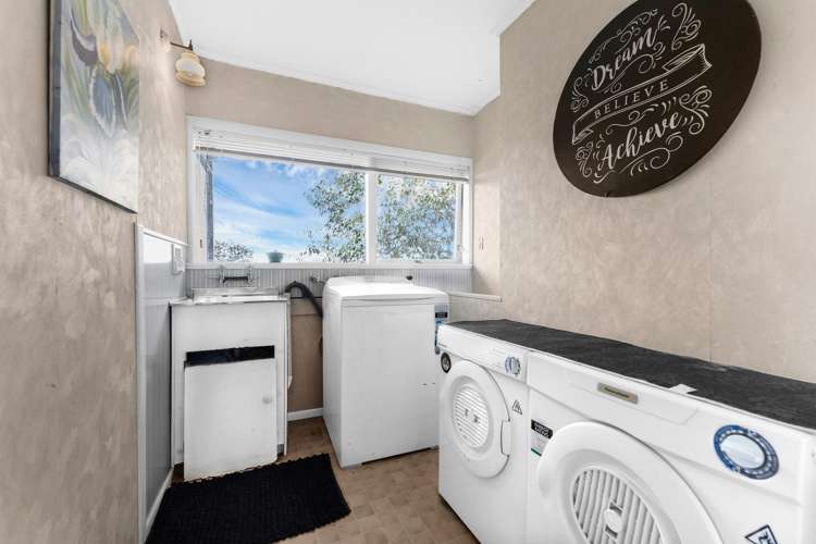 6 Youngs Road Papakura_17