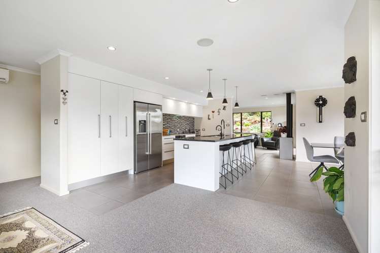 29 Waterfall Way Maungatapere_14