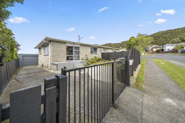 5a Enfield Street Wainuiomata_1