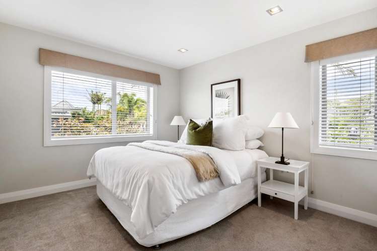 26a Long Drive Saint Heliers_17