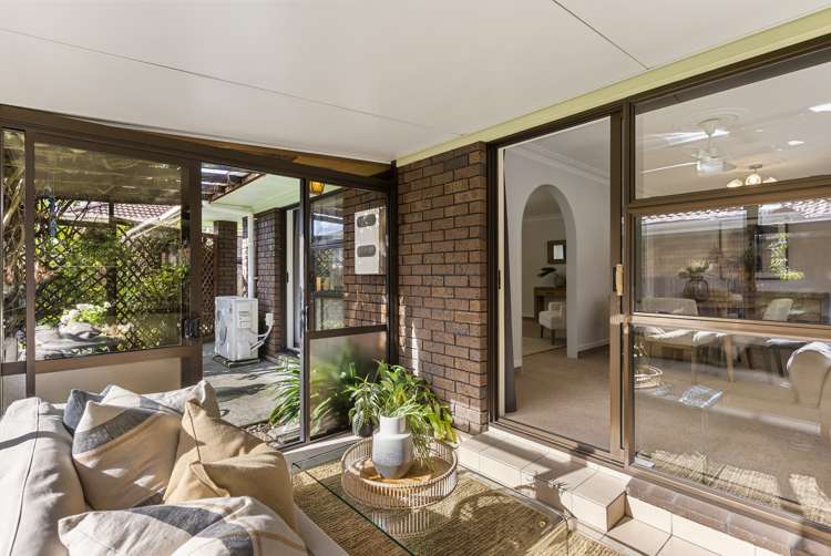 2/102 Rathgar Road Henderson_16