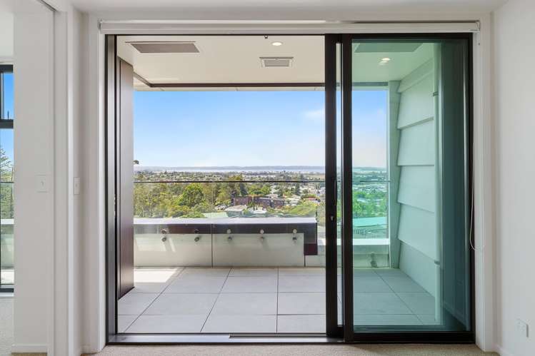 904/8 Waikumete Road Glen Eden_20