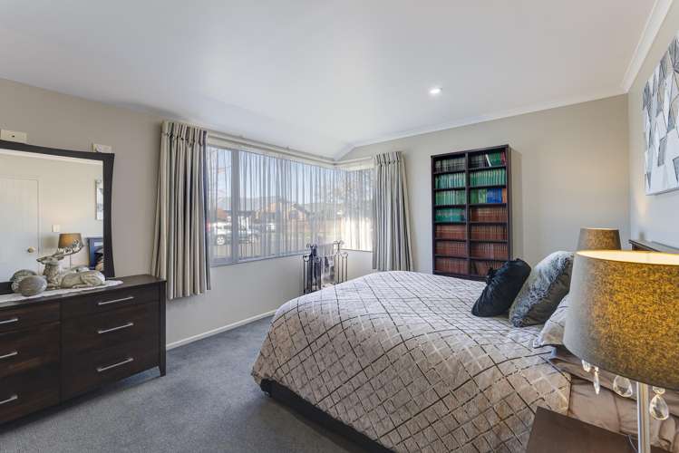 16 Monaco View Stoke_17