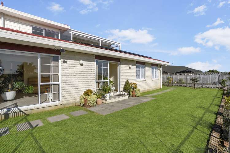 101 Everglade Drive Totara Heights_28