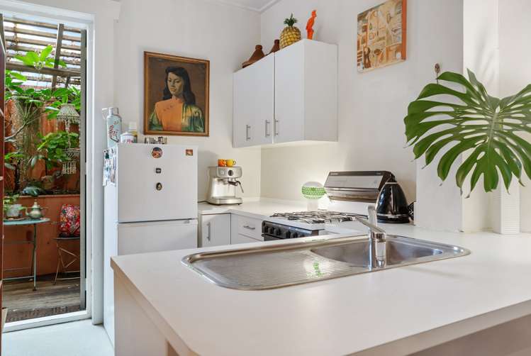 9/128 Newton Road Eden Terrace_9