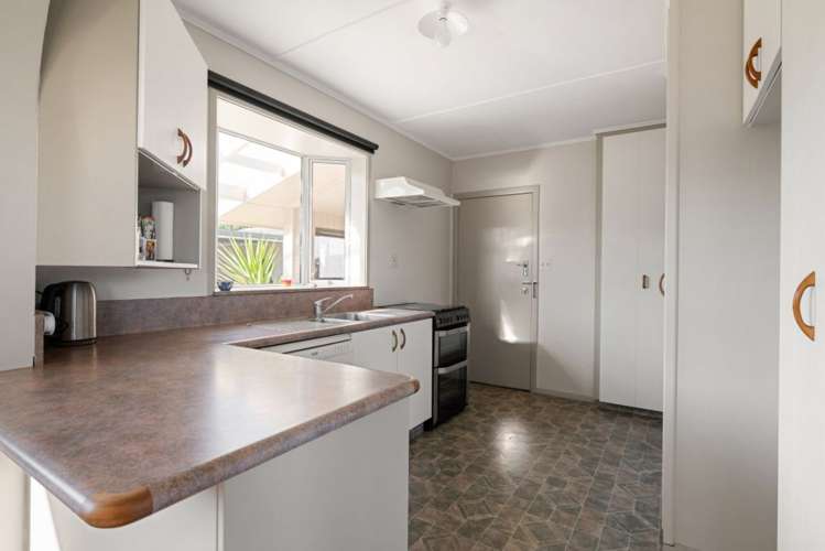 1 Lemari Avenue Stoke_7