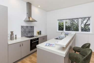 18 Sullivan Avenue_2