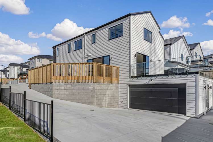 22 Tannaghmore Drive Flat Bush_33