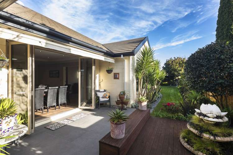 26 Applefield Court Northwood_21