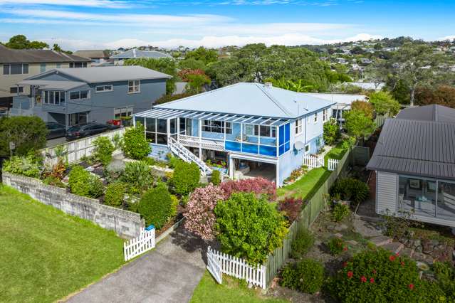 7 Joydon Place Stanmore Bay_1