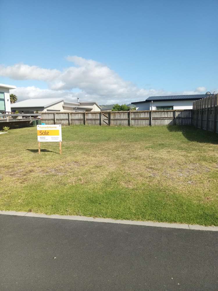 10 Moet Crescent Waihi Beach_0