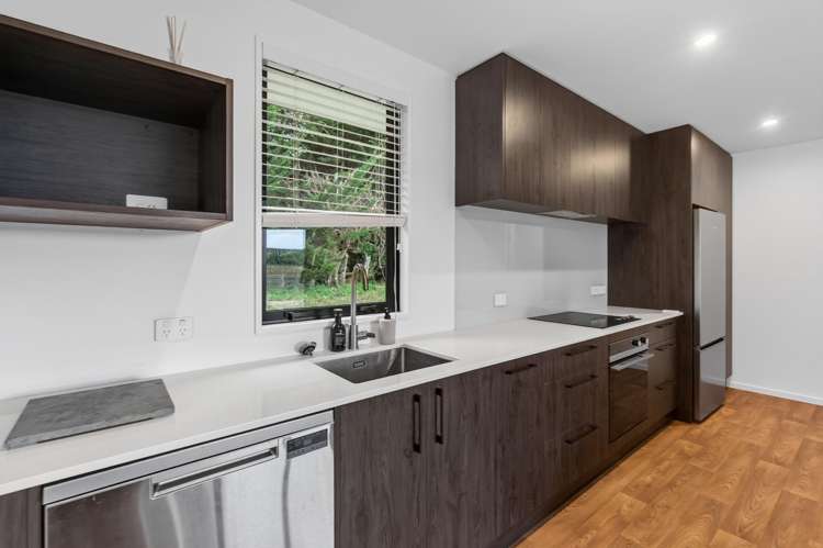 325 Curraghs Road Rolleston_11
