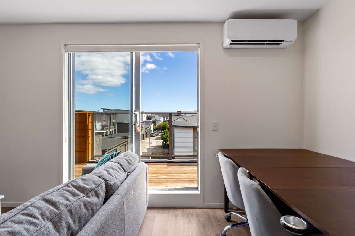 205c/160 Hobsonville Point Road_1