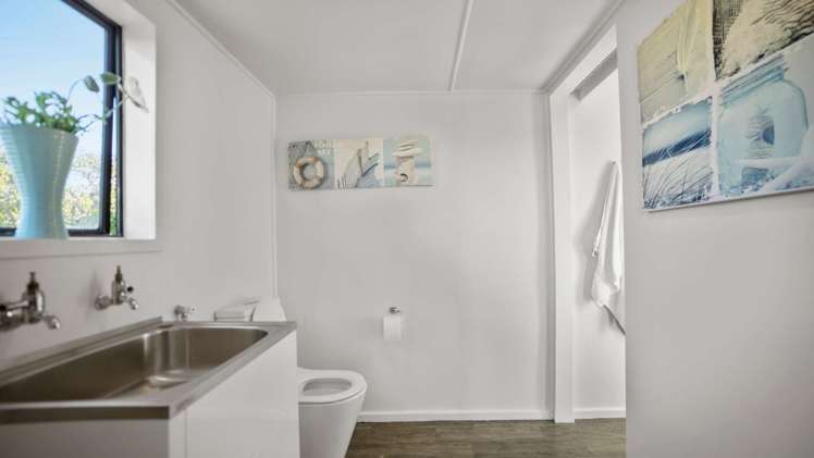 49 Tauwhareparae Road Tolaga Bay_12