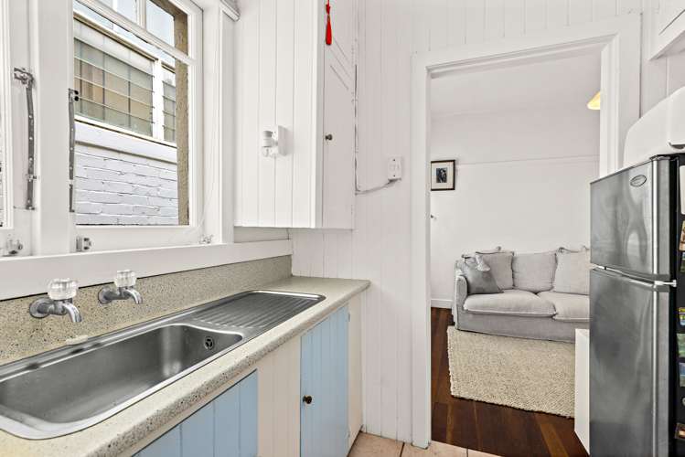 1/2 Railway Street Newmarket_2