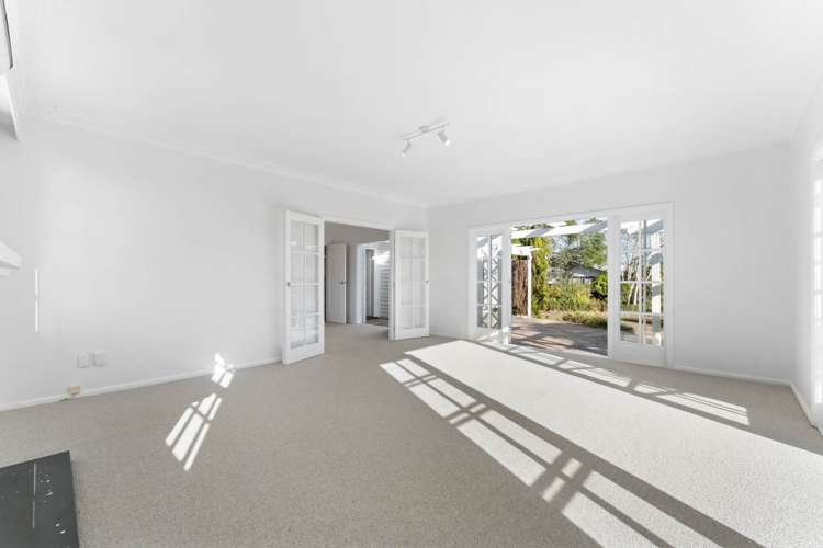 107 & 107B Te Atatu Road Te Atatu South_12