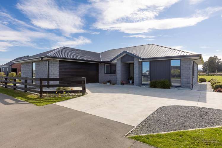32 Summers Road Darfield_30