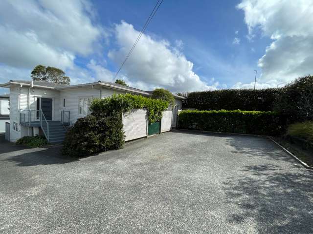 79 Hobsonville Road West Harbour_1