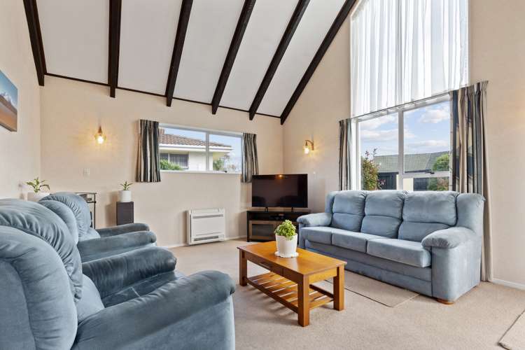 42a Delaware Crescent Russley_5