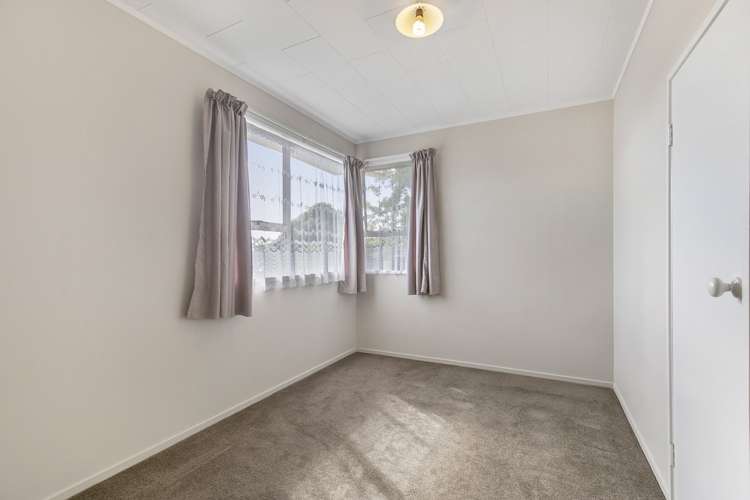 7 Almay Place Clover Park_11