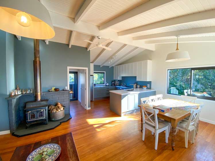 72 Bishop Road Parapara_2