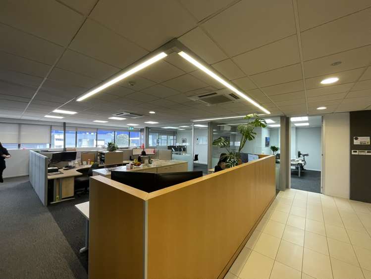 Office/3 Clemow Drive Mount Wellington_6