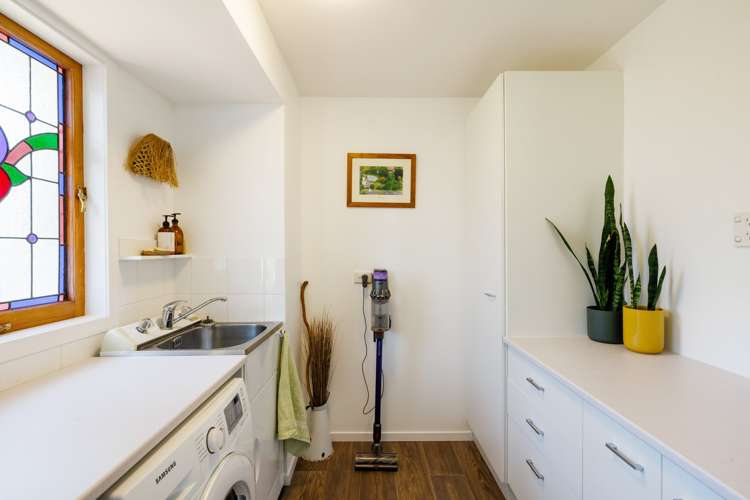 2 Murray Street Leamington_31