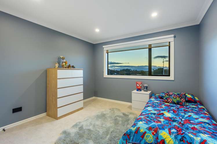 2 Taku Close Long Bay_26