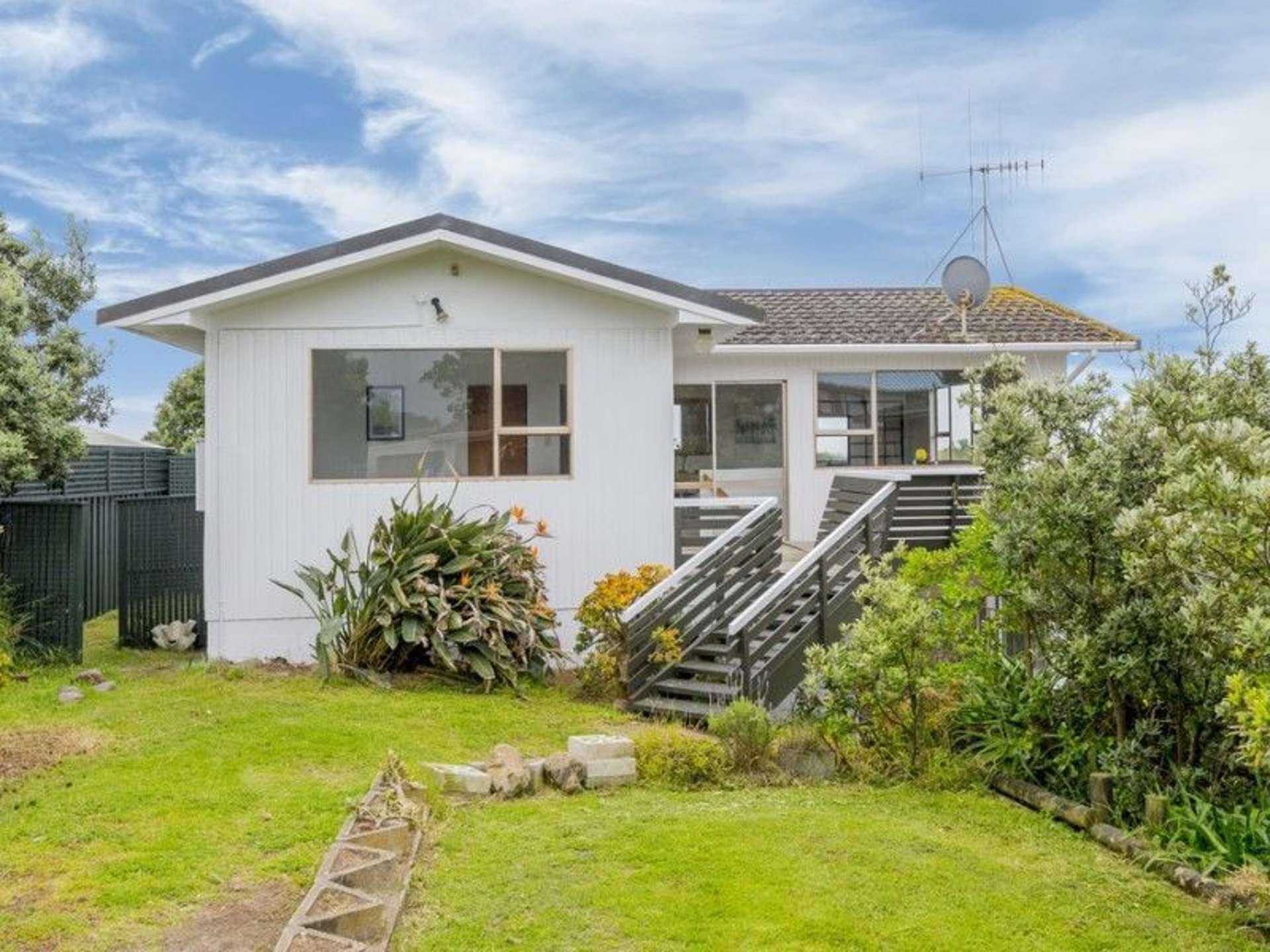 11 Moana Street Otaki Beach_0