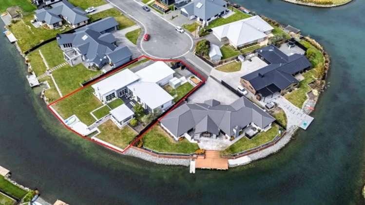 21 Torbay Avenue 10001_15