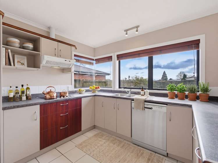 5 Duggan drive Owhata_21