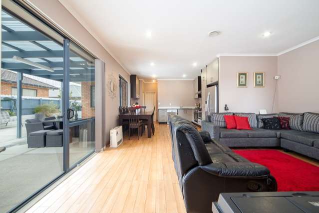 6 Sam Place Mangere_2