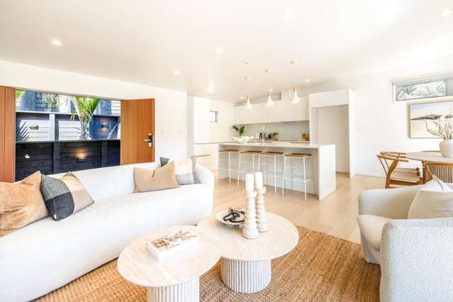 231 Ocean View Road Oneroa_1