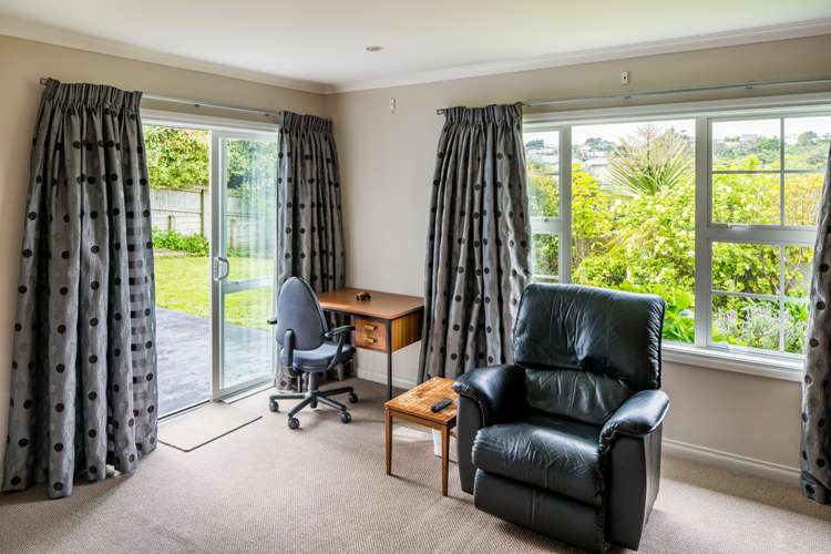 15 Te Puia Drive Aotea_12