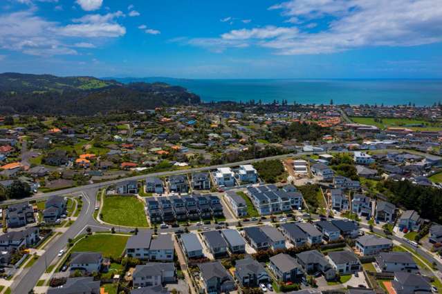1  Manawa/60 Ascension Crescent Orewa_4