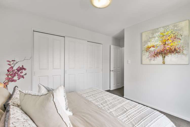 74 Kentwood Drive Woodridge_11