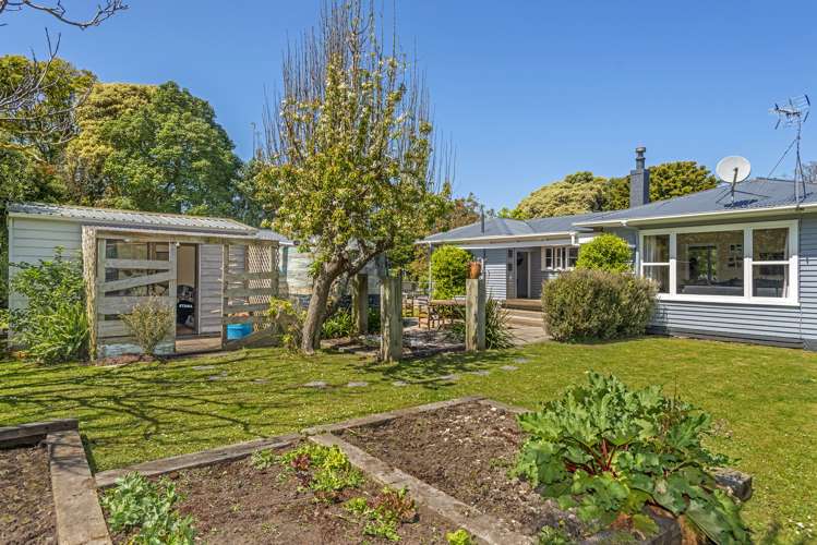 39 Lloyd George Road Wainui_2