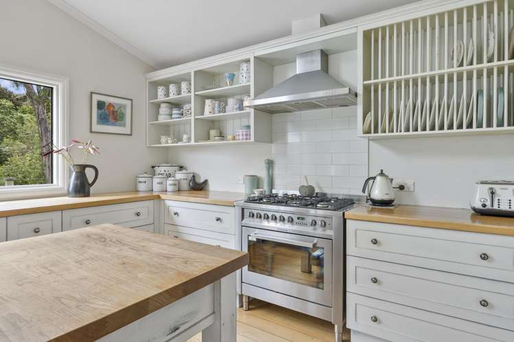 211 Doctors Point Road Waitati_16