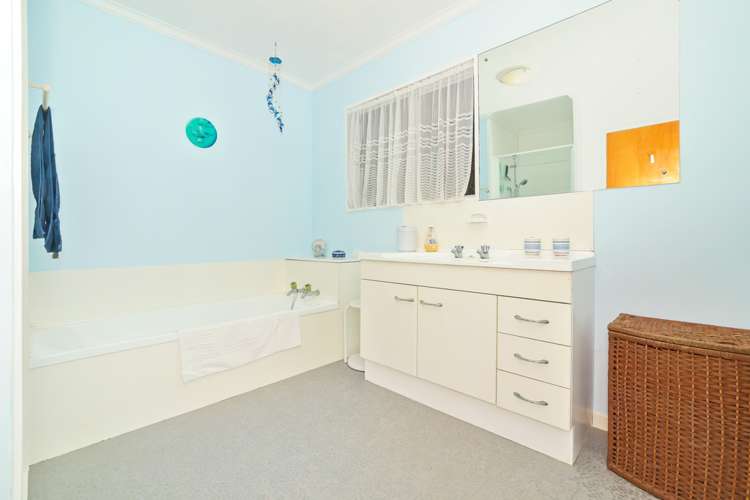 40 Sunrise Avenue Mount Maunganui_13