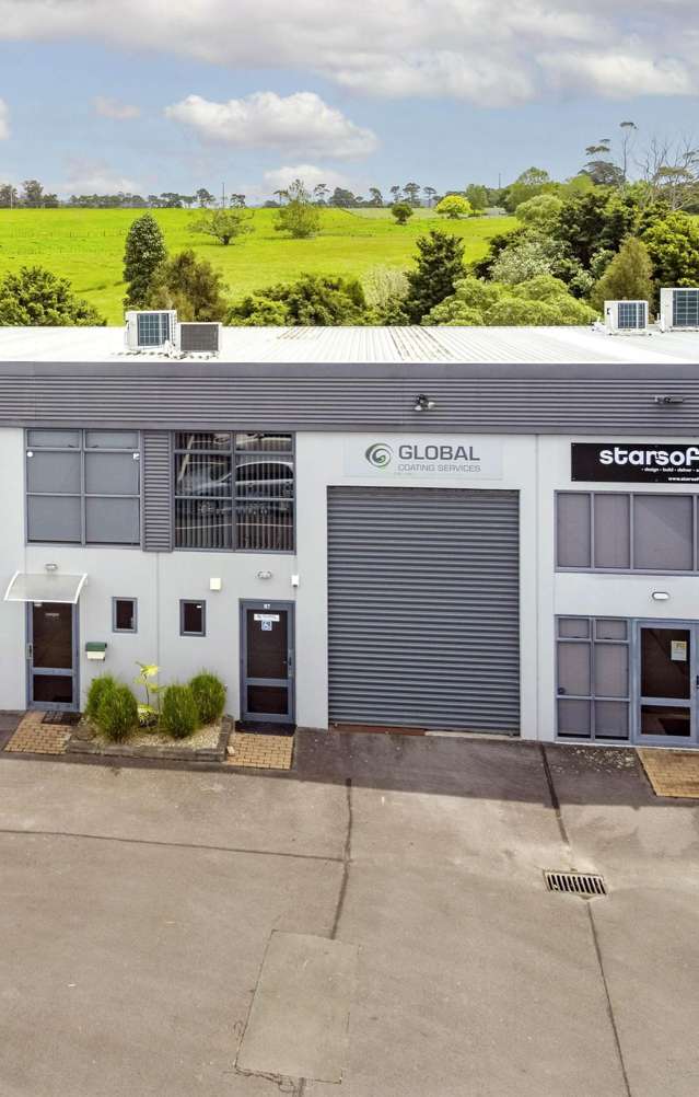 HIGH-STUD SMALL INDUSTRIAL – 107M²