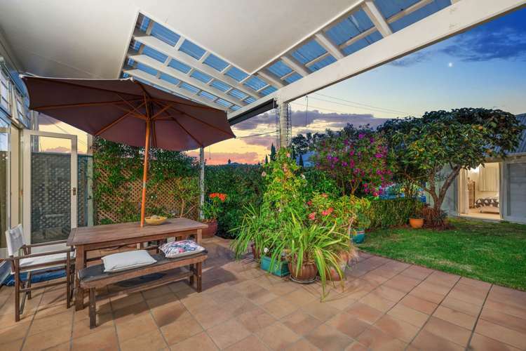 8 King Edward Parade Devonport_72